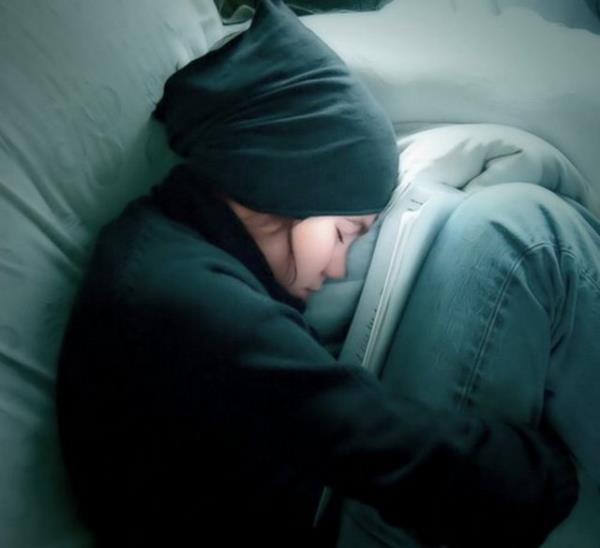 HERKES N 8 SAAT UYKU GEREKLDR  <p><b> YANLI</b></p>