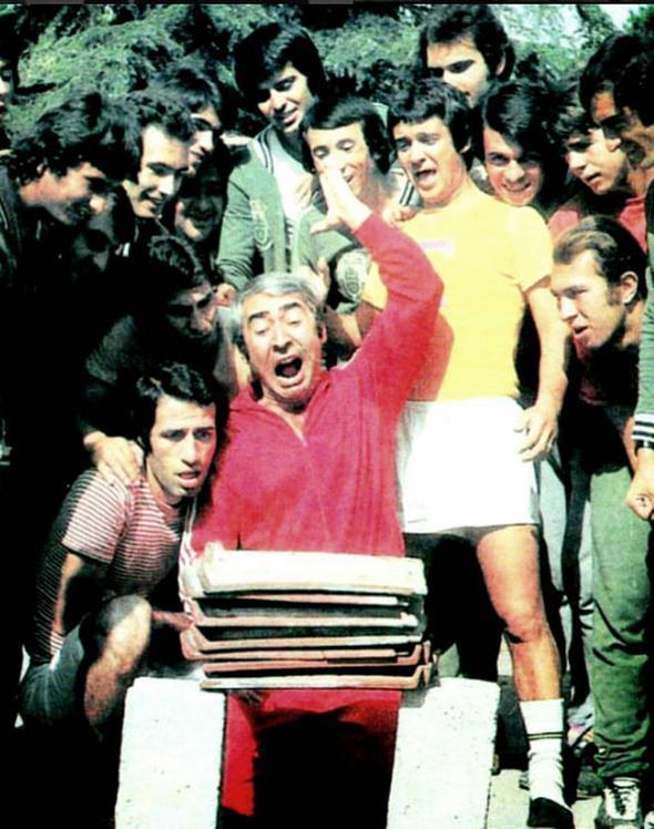 Herkesin byle bir retmeni olmas dileiyle...Badi Ekrem...