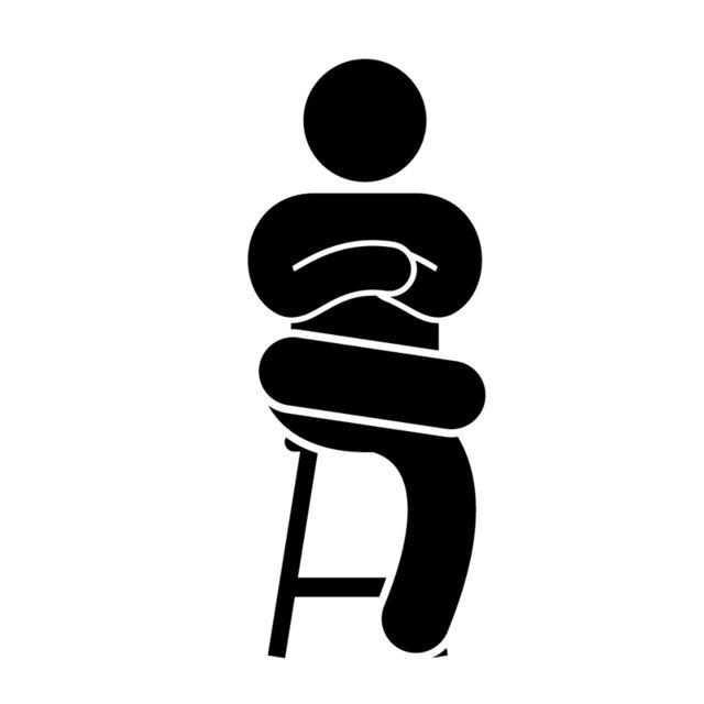 Ortama yeni giren birinden daima stte olmal. Bu yzden kskan ve hrsl.