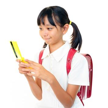 Hi dnmeden telefonu elinize aldnzda Instagram' amak zorken (nk download etmek gerekiyor), Kindle'a bakmak ok kolay olacak (nk zaten telefonumun tam ortasnda!).    Belki bu tr bir ey yaparak kendinizi daha iyi hissedebilirsiniz.   Ama unutmayn ki eski alkanlklarn geri dnmesi ok kolaydr.     Muhtemelen bir sre sonra bamllnz nkseder ve yeniden Instagram'n tozunu attrmaya balarsnz.     Bu durumlarda ne yapmak lazm? Adam sylesin: