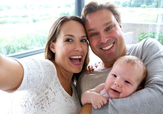 1- Seninle gurur duyuyorum<p>  ocuunuzun baarsn sahiplenmek gibisi var m?     Cevap veriyorum... Yok!     Onun baars sizin baarnz.