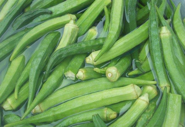 Sanza hacim ve parlaklk kazandrmak iin bamya kr    Sofralarnz lezzetlendiren bamyadan kozmetik adan da faydalanabilirsiniz. erisinde bulunan zengin mineral ierii sayesinde bamya sanza hacim kazandrmanz salayacak sanzn ayn zamanda daha parlak ve gr durmasna yardmc olacaktr.