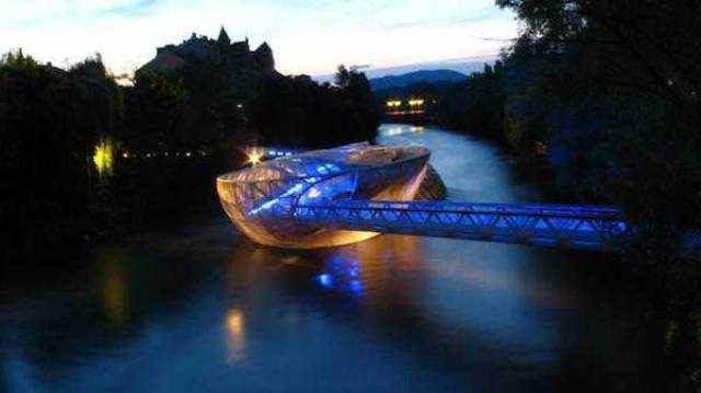 Aiola Adas Kprs, Avusturya