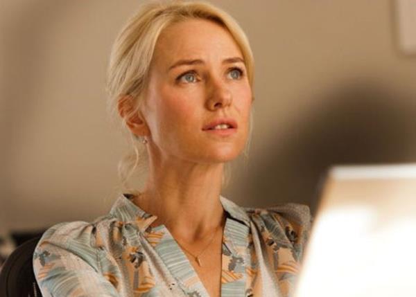 <p><b>Naomi Watts</b></p>  Collette Dinnigan