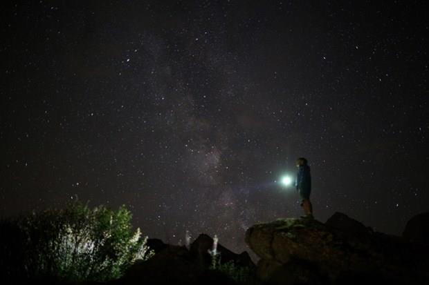 Perseus Takmyldz blgesinde gzlemlendiinden dolay meteor yamuru Perseid adn tayor.