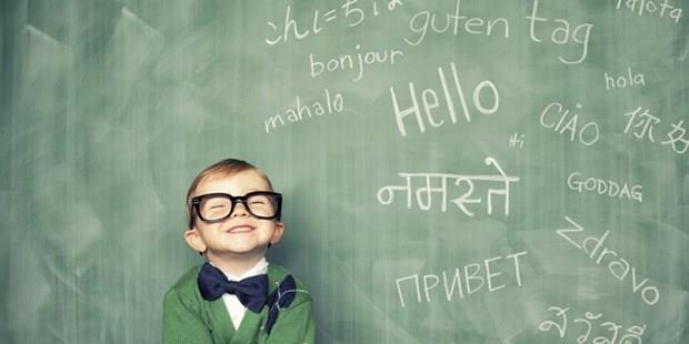 Bo vakitlerimi nasl doldursam diye dnyorsanz, kesinlikle ilk sraya ngilizce&#8217;yi koyun. Kursa m gidersiniz, roman m okursunuz, yurtdnda dil okulu mu ayarlarsnz, Erasmus mu yaparsnz, her hafta Sultanahmet&#8217;e (ya da ehrinizdeki turistik bir mekna) gidip pratik mi yaparsnz size kalm. Ama kk bir tavsiye olarak: Dil, onu konumak zorunda kaldnzda daha iyi reniliyor.