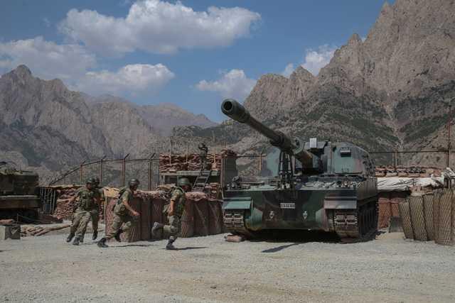 Dalca'da blgenin zorlu corafyasna ramen terrle mcadeleyi kararllkla srdren gvenlik gleri, operasyonlarla terr rgt PKK'ya ar darbe vuruyor.