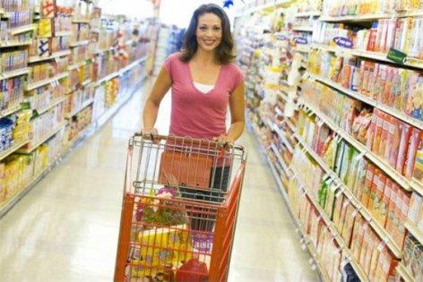 ALI� VER�� SEPET� VE ARABALARI... Y�zlerce dokunan insan y�z�nden en �ok kirlenenler aras�nda. San�lan�n aksine ya�mur alt�nda d��ar�da duran arabalar ise mikrop yuvalar�d�r. Bunlar aras�nda plastik olanlar ise en az hijyenik olanlar. Al��veri� sepetinizin i�ine att���n�z meyve ve sebzeleri yemeden �nce iyice y�kamay� sak�n unutmay�n.