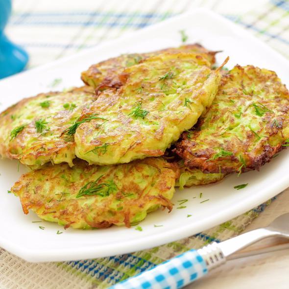 Mutfaklarda zeytinyal yemeklerin yeri ayrdr. Hem lezzetli hem de hafif olmalar ile yaz aylarnda sklkla tercih edilirler. te sofralarnzdan eksik etmemeniz gereken zeytinyal yemek nerileri...