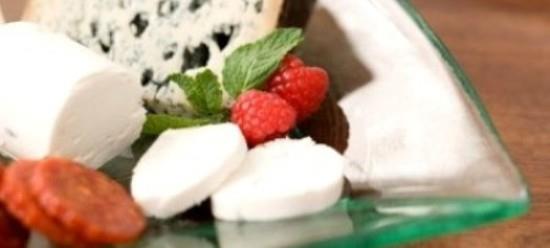 Aminoasit kayna olmas nedeniyle zek geliiminde rol oynar.