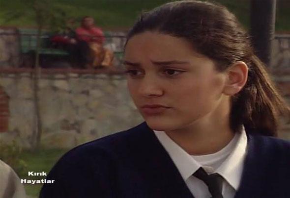 BERGZAR KOREL - 1998 KIRIK HAYATLAR