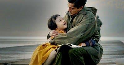 CAN ULKAY YNETT<p>    Ynetmen koltuunda Can Ulkay'n oturduu dram filmi Ayla'nn senaryosunda ise Snav, Uzun Hikaye, Doludizgin Yllar'n da senaristliini yapm Yiit Gralp'in imzas var.