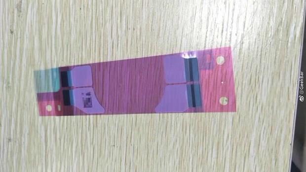 Sz konusu szntlar sayesinde iPhone 8'in kablosuz arj zellii ile gelecei iddias yeniden gndeme geldi.