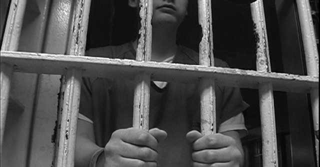 Nacar, emeklilikte ya konusuna u ekilde deindi: &#8220;Bugn kahvelerde, sokaklarda, derneklerde yada camilerde konuulan u. Ya Hseyin sen bin lira alyorsun, Hasan sen bin 500 lira alyorsun. Ayn fabrikada altk, ayn zaman ie girdik neden sen benden 500 lira daha fazla alyorsun denildi. Oysa iki k vard. Birincisi, ya Hasan Hseyin'den daha yaldr.