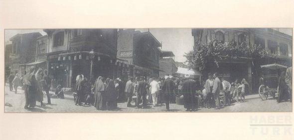 Eczac Salih Necati, cumhuriyetin kurulu yllarnda Sirkeci'deki yeni yerine geerek, Gzlk-Eczac olarak bu sektrde isim yapmaya balad. Soyad Kanunu'nun kmasyla, Orta Asya Trk Dillerinde "la yapan, ifa veren" anlamna gelen "EMGEN" ismini seti.<p> Firmann gzlk iine arlk vermesi 1925 ylndan sonra balar. Salih Necati Emgen'in 1948 ylnda vefatndan sonra olu Rahmi Emgen, kendiside Eczac olmasna ramen yalnz Gzlklk zerine younlaarak, 1948 de, halen ayn yerde faaliyet gsteren, Beyolu stiklal caddesindeki maazay at. Firma, 1978'den beri etin Emgen idaresinde faaliyet gsteriyor.