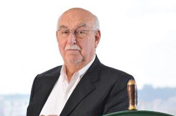 AL METN KAZANCI<p>    Serveti: 750 milyon dolar  <p>  Servet kayna: Kazanc Holding  <p>  Doum Yeri: Rize  <p>  MEHMET CENGZ  <p>  Serveti: 500 milyon dolar  <p>  Servet kayna: Cengiz Holding<p>    Doum Yeri: Rize  <p>  MEHMET NAZF GNAL<p>    Serveti: 1.6 milyar dolar    Servet kayna: MNG Holding    Doum Yeri: Artvin    TURGAY CNER    Serveti: 1.6 milyar dolar    Servet kayna: Park Holding    Doum Yeri: Artvin