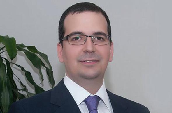 AHMET ZOKUR<p>    Serveti: 600 milyon dolar  <p>  Servet kayna: Yldz Holding<p>    Doum Yeri: stanbul