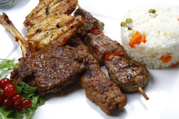 lke: Peru  <p>  1 ylda kii bana den et miktar: 20.8 kilogram