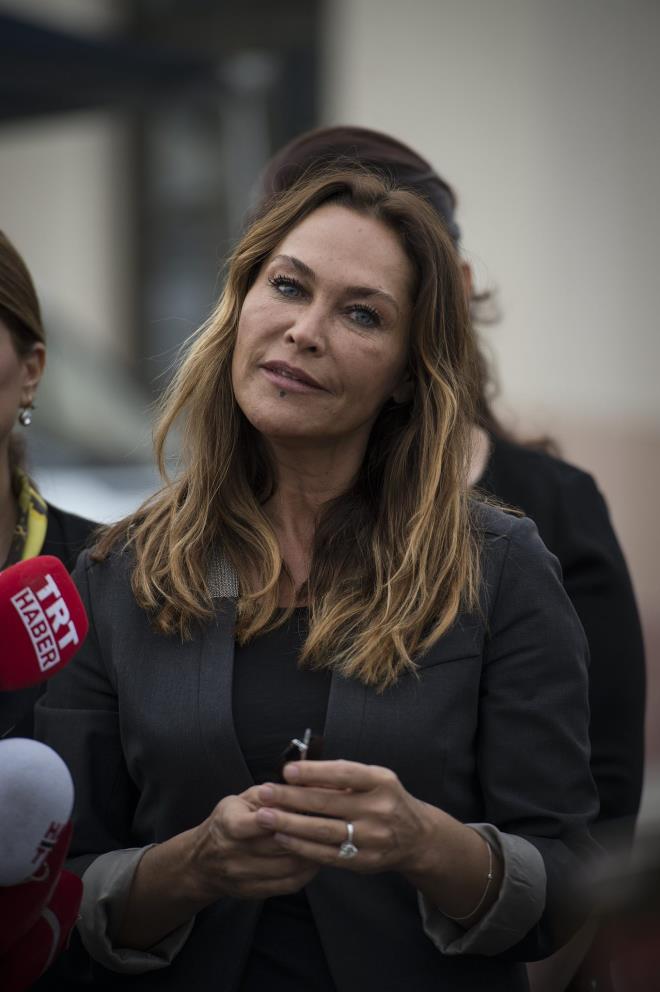 2014&#8217;te &#8220;Her ynyle rahat edebileceim bir yer oluturmak istiyorum&#8221; diyerek Maslak Sheraton Hotel&#8217;in iinde 3 milyon TL harcayarak Club Peb isimli bir spor salonu at.