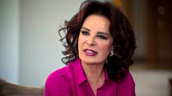 Sevgili eim Selim Soydan ticarete atlabilirdi ama o da bana olan saygsndan ve inancndan, mesleimi daha iyi yapabilmem iin tamamen sinema sektrne yneldi ve hl Glah Film&#8217;i ynetiyor. Gnmzde maddiyat ok daha ne geti. En byk trend para, zenginlik, konforlu yaam. Dolaysyla gelecee bir nevi yatrm yapmak peinde herkes, kendilerini gvence altna alabilmek adna.&#8221;