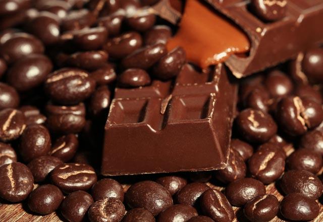 Uzmanlar, bitter �ikolatada bol miktarda bulunan magnezyumun kan bas�nc�n� d�zenledi�ini ifade etti.