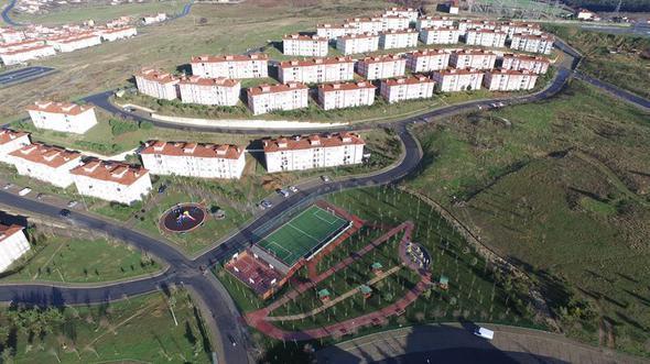 <p>Arnavutky</p>  <p>Taoluk</p>  <p> </p>  <p>2010: 50 - 60</p>  <p> </p>  <p> 2017 (marsz tarla):: 450 - 500</p>  <p> </p>  <p>Arnavutky</p>  <p>Tayakadn</p>  <p> </p>  <p>2010:15 - 20</p>  <p> </p>  <p> 2017 (marsz tarla): 450 - 600</p>  <p> </p>  <p>Arnavutky</p>  <p>Yassren</p>  <p> </p>  <p>2010:25 - 30</p>  <p> </p>  <p> 2017 (marsz tarla):300 - 350</p>