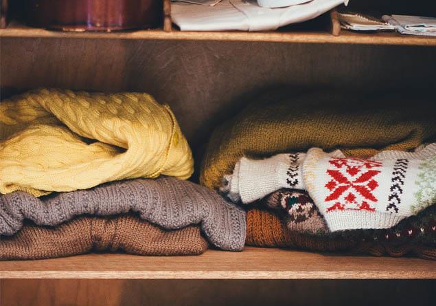 10- Gardolap - Gardrop  <p>Gardolap demesi daha kolay, daha mantkl gelebilir.  <p>  Ancak elbette dorusu 'gardrop'.<p>    zellikle yazarken belki mevzuya uyanmak lazm.    Uyanlmyorsa itinayla uyandrlmal efen'im...