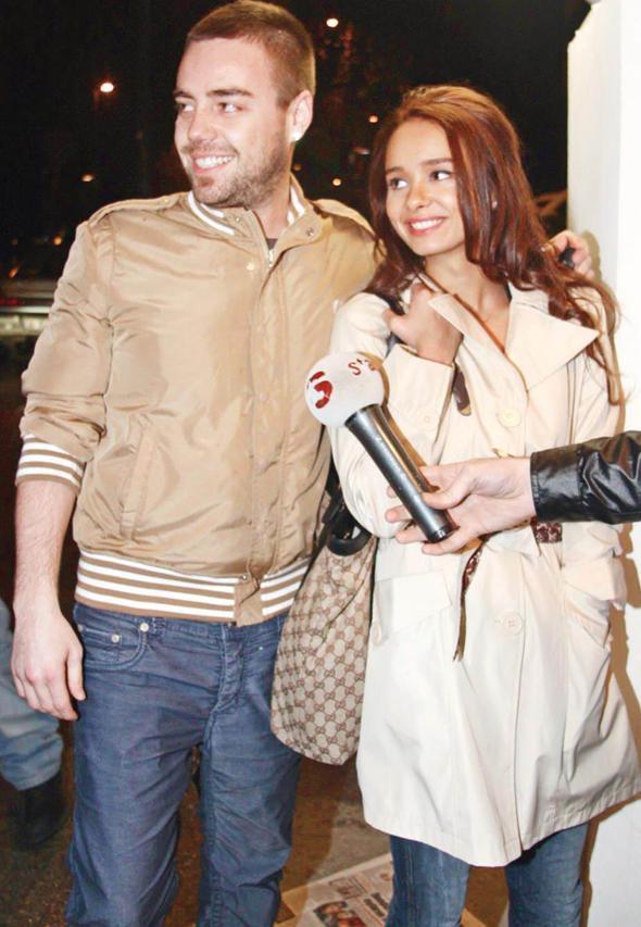 Ancak Dalkl - zylmazel ilikisi sanld kadar iyi gitmedi ve taze sevgililer ani bir ekilde balayan aklarn yine ani bir ekilde bitirdi.