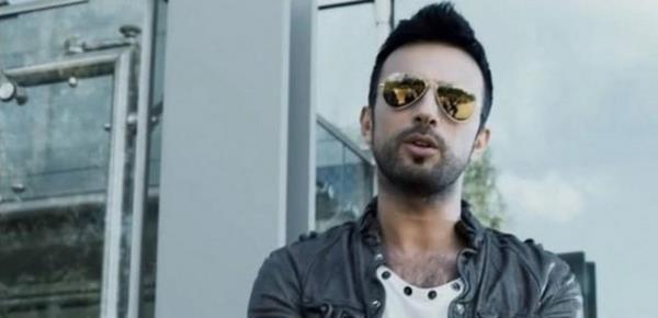 Tarkan - Dnya basn tarafndan Popun Prensi ve Boazn Prensi olarak anlan Tarkan'n on drt Kral Mzik dl, alt Altn Kelebek dl ile bir Dnya Mzik dl bulunmaktadr.