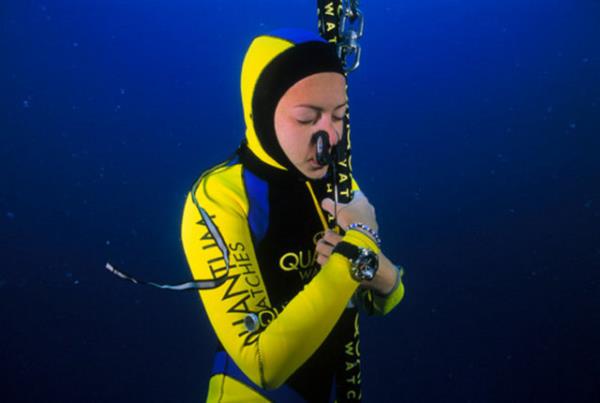 Yasemin Dalkl - Dnya sualt dal rekortmeni