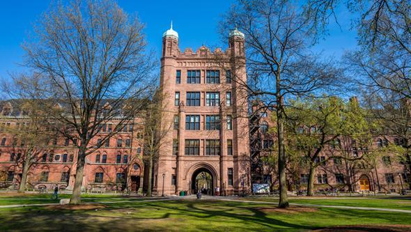 12 - Yale University (ABD)
