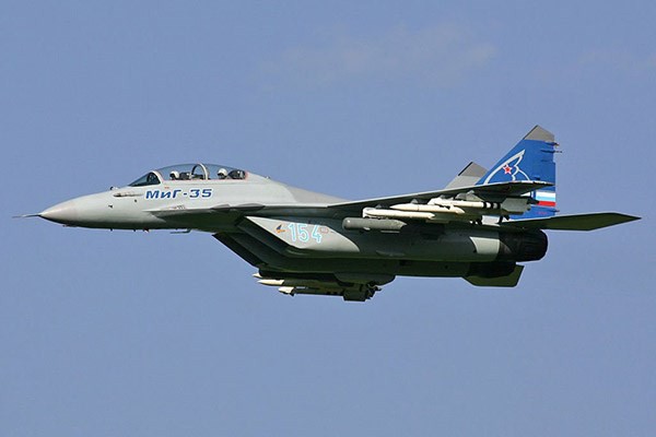 <p><b>MiG-35</b></p>  Rus Mikoyan MiG-35, eskiyen Mig-29 modelinin yerine gemek zere tasarland.