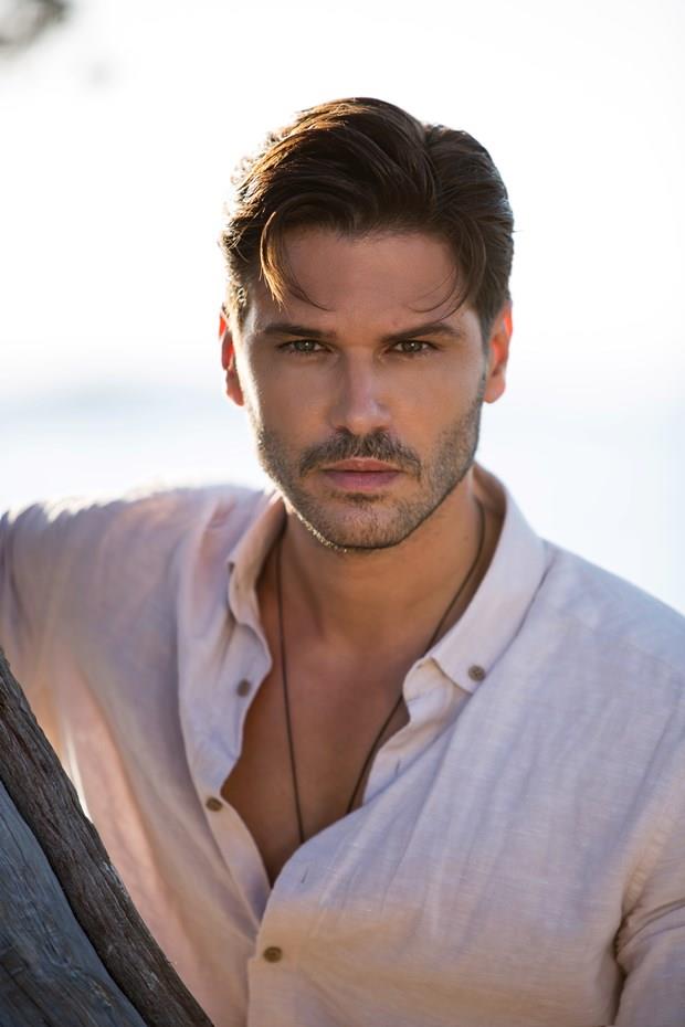 Bir hafta nce Miami&#8217;den iki ev satn alan oyuncu Tolgahan Sayman, Irma Kasrgas yznden maddi zarara urad. 35 yandaki oyuncu, &#8220;Felaketi ngrseydim bu yatrm iin acele etmezdim&#8221; aklamasn yapt.