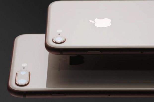 Baka bir deyile iPhone 6 modelinde 1810 mAh olan batarya sadece 11 mAh bym oldu.