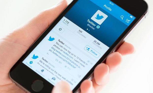 Twitter: Twitter&#8217;da, takip ettiiniz kiiler tarafndan girilen iletileri grntleyebilir, onlara cevap yazabilirsiniz. 140 karakteri amayacak ksa iletiler halinde &#8220;tweet&#8221;ler paylaabilirsiniz.