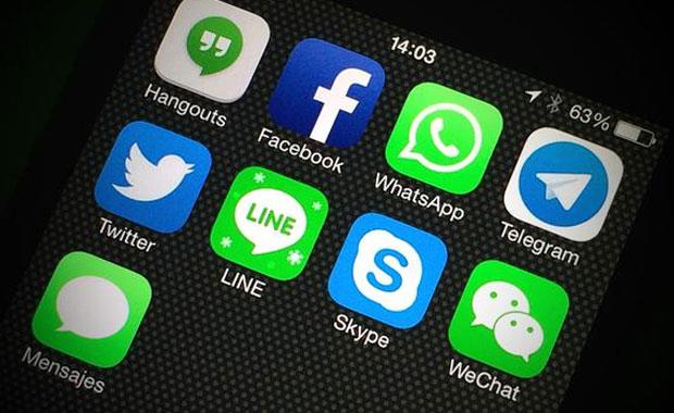 WeChat: Ayrca, e zamanl oyun oynayabilme imkan da sunan WeChat, grup konumalar, dil seenekleri ve daha pek ok zellikleriyle daha uzun sre poplerliini srdrecee benziyor.