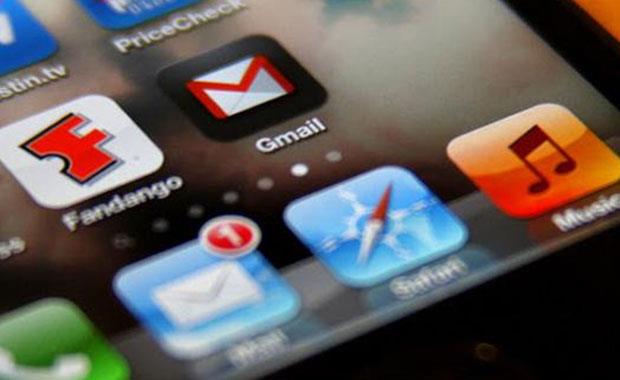 Gmail: Google&#8217;n popler e-posta servisi Gmail, yaygn olarak bilinen en popler iOS uygulamalarndan biri. Gmail kullancsysanz kolaylkla e-postalarnz kontrol edebilir ve e-postalarnzla ilgili pek ok gelimi zellie sahip olabilirsiniz. Arivleme, kategorize etme ve zelletirmek ve ok daha fazlasna Gmail hesabnz sayesinde ulaabilirsiniz.