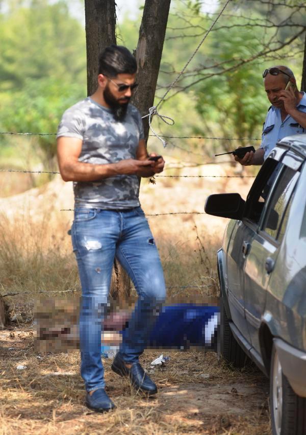 Gen kzla grntl balant kurmasnn ardndan Gke, otomobilin motor kaputundan kendini bolua brakt. Gke'nin yaknnn ihbar zerine verilen adrese giden polis, Mustafa Gke'nin ipte asl olduunu grd