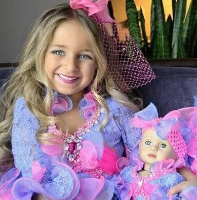 ABD'de yaynlanan 'Toddlers and Tiaras' adl televizyon ovunun yldz Isabella Barrett isimli 6 yandaki kk kzn zengin ve ihtiaml hayat grenleri hayrete drd.