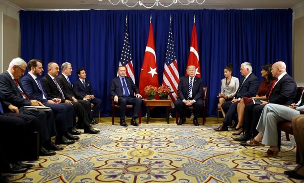 Cumhurbakan Recep Tayyip Erdoan, ABD Bakan Donald Trump ile bir araya geldi. ki liderin New York'taki grmesi 50 dakika srd.