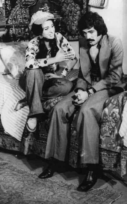 Birlikte birok film eken Perihan Sava ile Mesut Engin, 1973 ylnda kamera karsna getikleri 'Yedi Evlat ki Damat' filminde (1973).