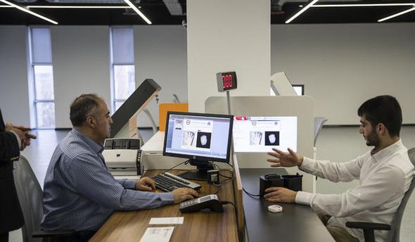 Kimlik kartnn geerlilik sresi nedir?<p>    Kimlik kartnn geerlilik sresi 10 yldr.