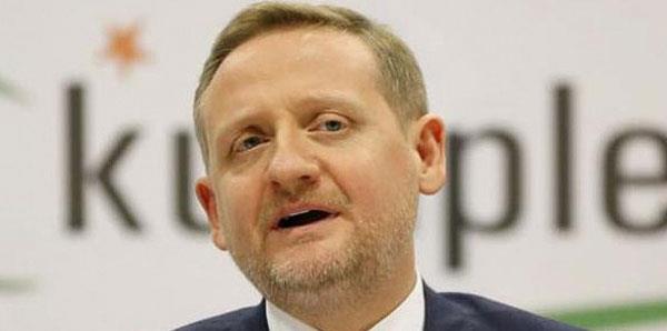 nce Topba'n istifasnn ardndan yerine seilecek kiinin mevcut 2. Bakan Vekili Gksel Gmda olaca konuuldu.