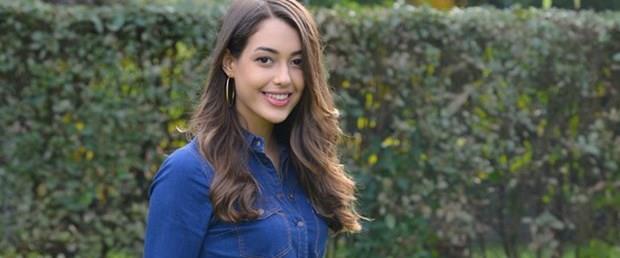 Gnmzde son olarak Bodrum Masal dizisinde barol oyuncu olarak rol alan Dilan iek Deniz, dizide Timuin Esen, evval Sam, Murat Aygen, Alperen Duymaz ve Hilmi Cem ntepe ile barol paylamtr.