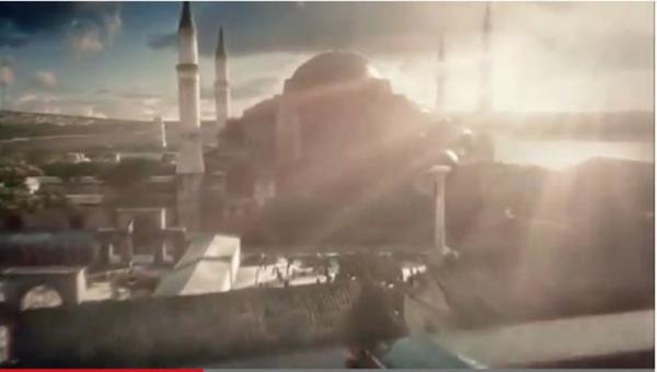 Ayasofya'da ilk namaz klndnda minare yoktu. Fragmandaki minareler ise gze arpyor.