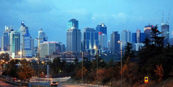 <p><b>MASLAK</b></p>    Kentin Avrupa yakasnda ,Levent-Hac Osman bayr arasndadr. Kente Bykdere deki bentler den knklerle getirilen suyun datm ve denetiminin yapld yer olduundan bu isimle anlmaktadr