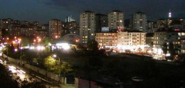 <p><b>BOSTANCI</b></p>    Anadolu yakasnda , Marmara kysnda ,Suadiye ile Kkyal arasndadr. Osmanl dneminde burada bulunan Bostancba bahesi ve yakn zamana kadar yredeki bostanlardan dolay Bostanc denildii sanlmaktadr...