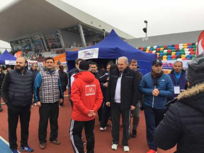 KNC KEZ BAAKEHR BELEDYE BAKANLIINA SELD    <P>  Blgede bulunan 127,482 semenden 103,111&#8217;i oy kullanmt ve bunlardan 39, 072&#8217;sinin oyu Mevlt Uysal iindi. Uysal, "Baakehir Belediye Bakan" seilmiti. Mevlt Uysal "30 Mart 2014" Yerel Seimlerinde 190, 906 semenden 92,559&#8217;unun oyunu alarak ikinci kez "Baakehir Belediye Bakanl"na seildi.