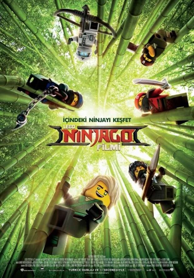 "Lego Ninjago Filmi"  <p>  Kuzenlerimin en byk zevklerinden biri legolarla oynamak. Bizim zamanmzdan bu yana poplerliini hi yitirmedi. Birbirine eklenerek oalan ve anlaml bir btne dnen minik aralar, hayal gcn byk lde gelitiriyor. Hibir zaman beceremediim o legolarn filmini izlemek bana daha uygun bir aktivite. Bu kez gizli ninjalarn dnyay kurtarma abasn izleyeceiz. O kadar komikler ki izlememek mmkn deil!