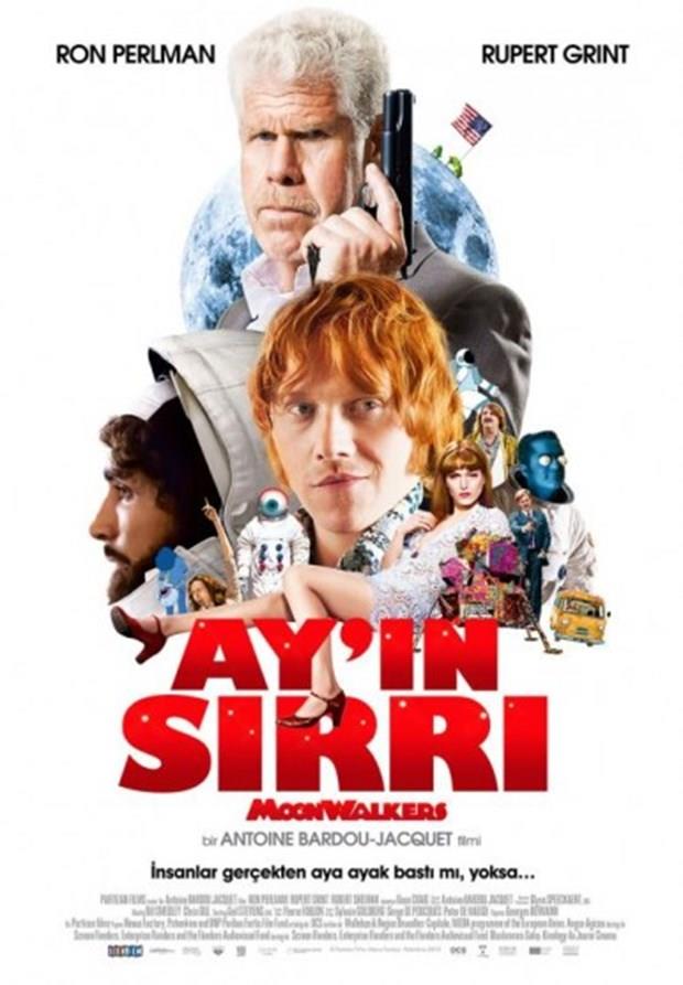 "Ay'n Srr"<p>  Haftann en elenceli filmlerinden biri bence "Ay'n Srr". ABD ve Sovyetler Birlii arasndaki Ay'a ilk kan lke olma ekimesi komik bir dille anlatlyor. Ron Perlman ve Rupert Grint'in baarl performanslar ile ynetmen Antoine Bardou-Jacquet'in Fransz komedi anlay sayesinde gemie elenceli bir yolculua klyor. Filmin abuk hikayesi, lkelerin ekiirken ne hallere dtn gzler nne seriyor. nl ynetmen Stanley Kubrick'in de bol bol anld filmi izleyin derim.